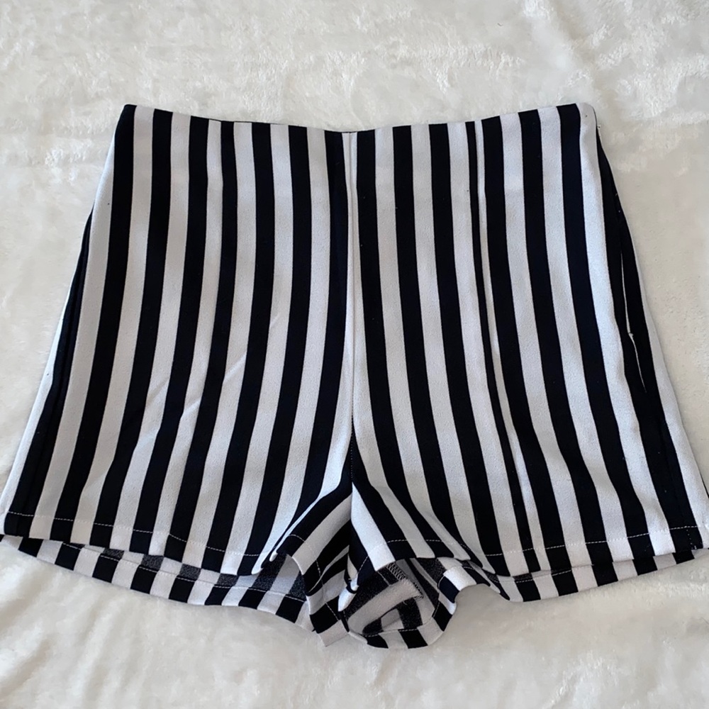 Black white striped pinup shorts